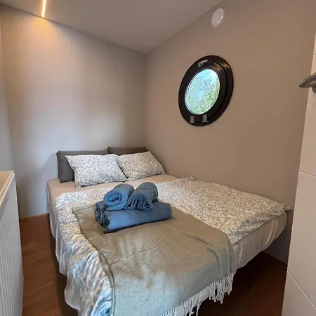 보트호텔 Houseboat -la Calma-