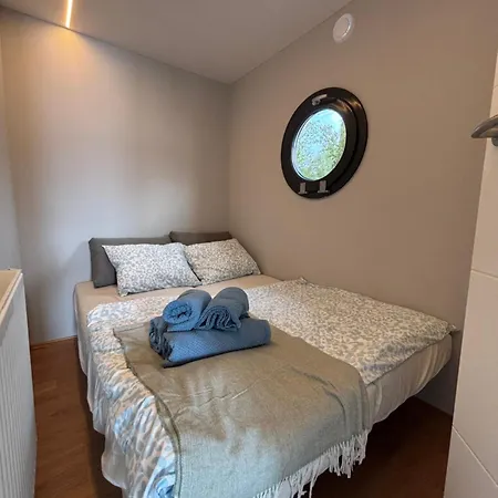 Houseboat -la Calma-