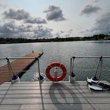 보트호텔 Houseboat -la Calma-