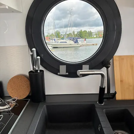 Houseboat -la Calma-